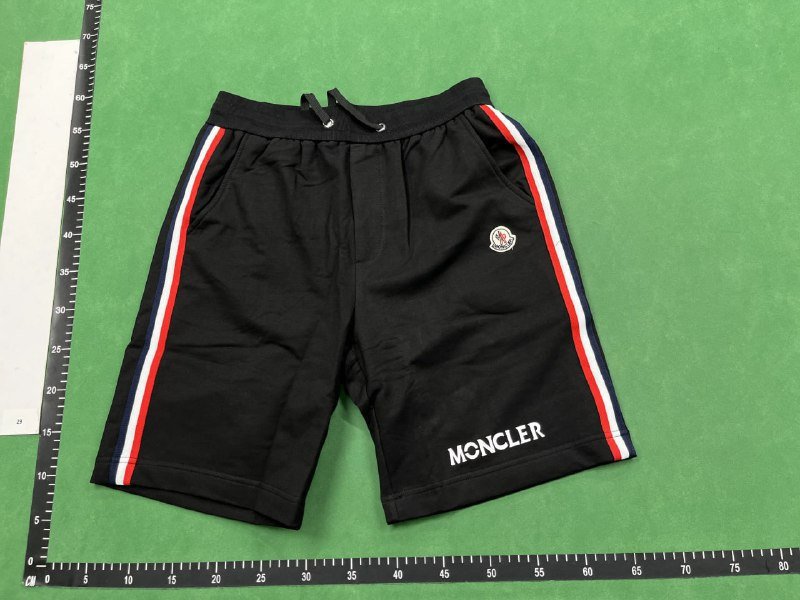  Moncler Shorts( 19 + styles)