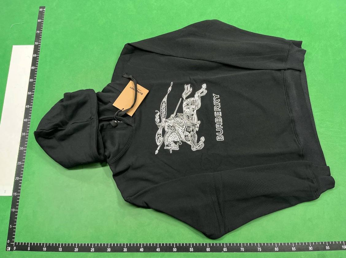 Burberry sweater