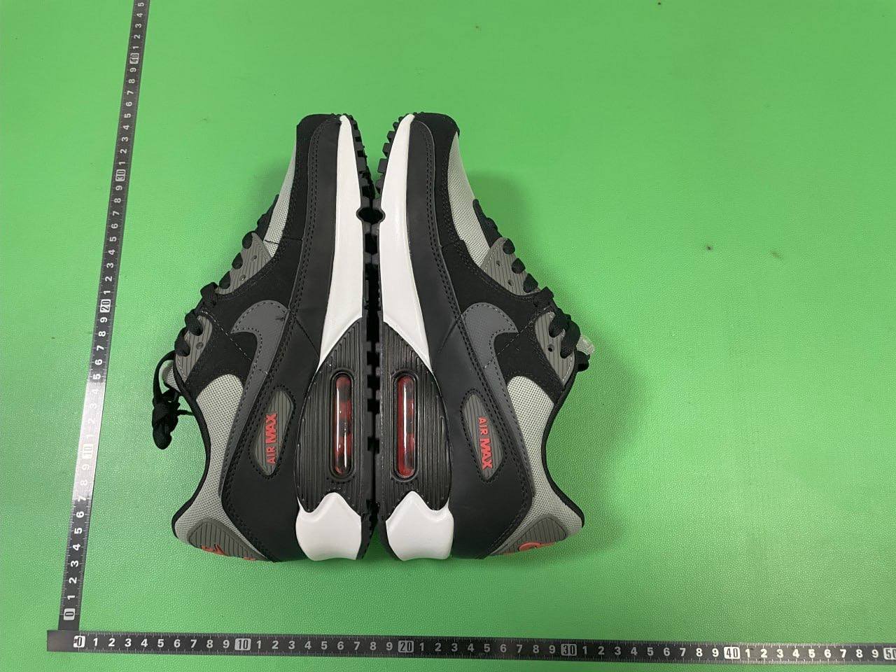 Nike Air Max 90