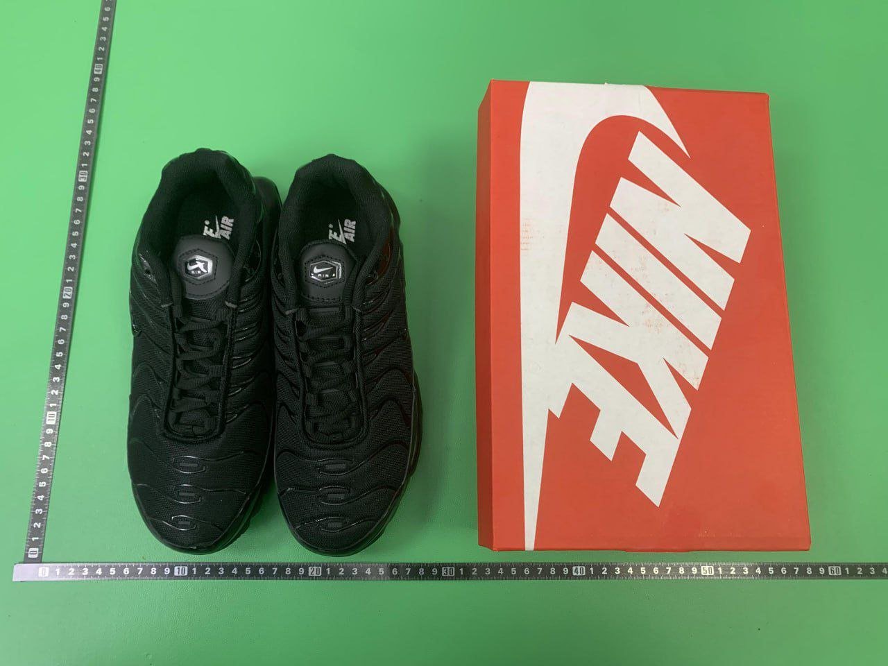  Nike TN