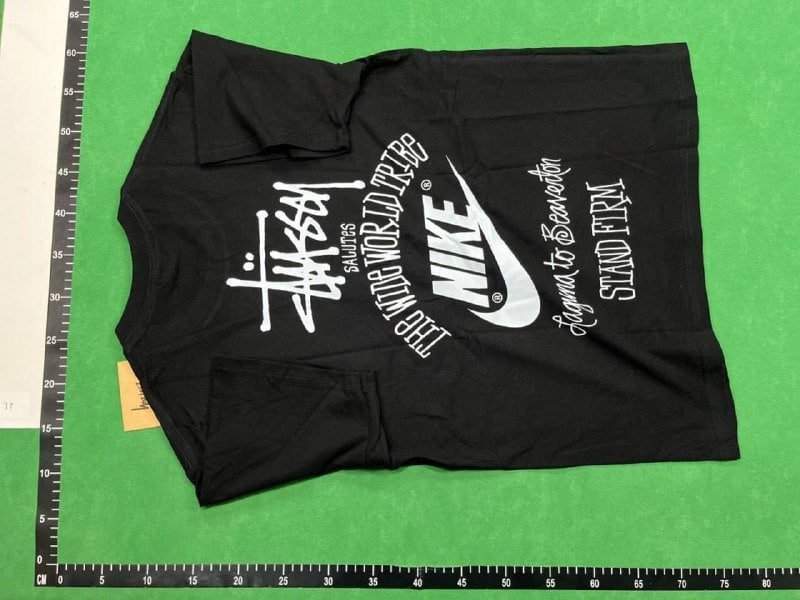  Stussy T-SHIRT