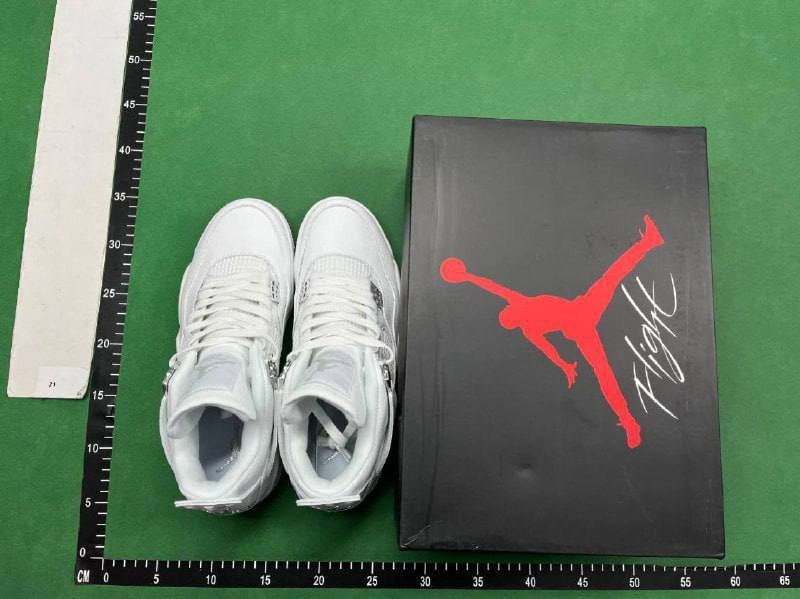  Air Jordan AJ4