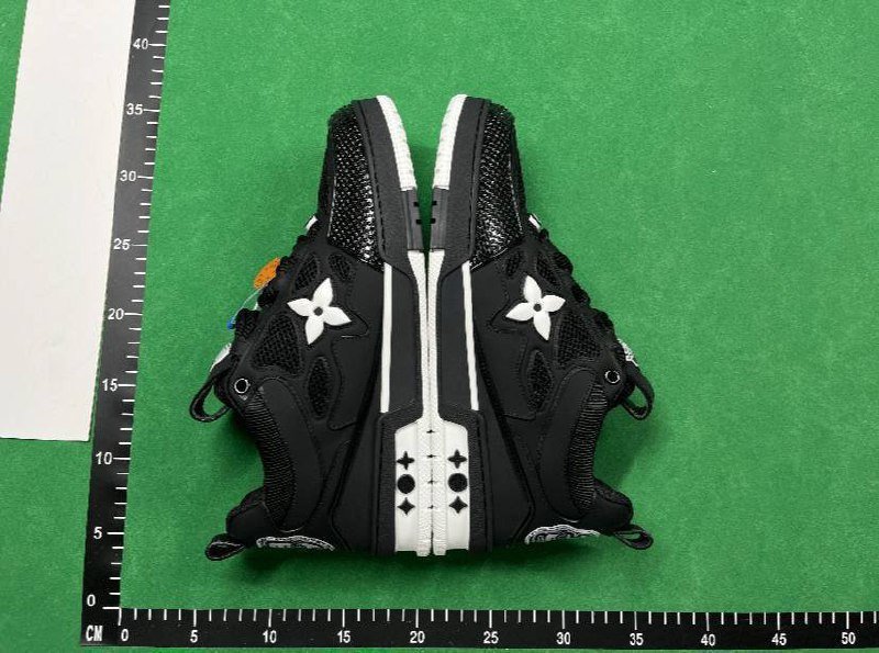   LV Trainer Shoes Louis vuitton Burberry sneakers