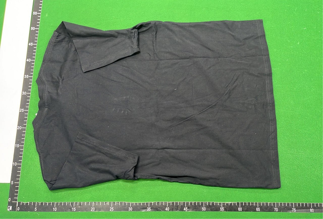  Ami Tee