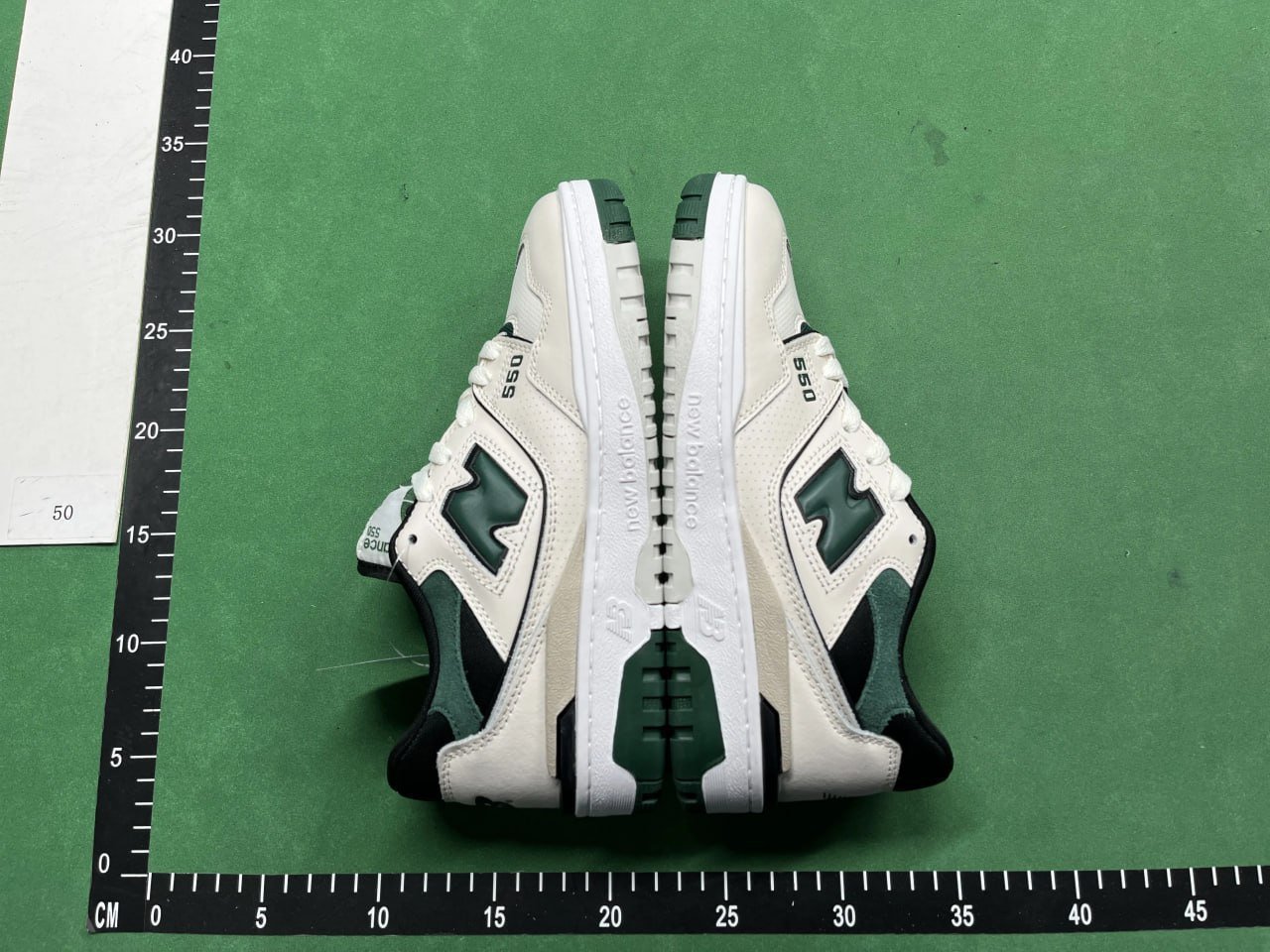  New balance 550 shoes  !