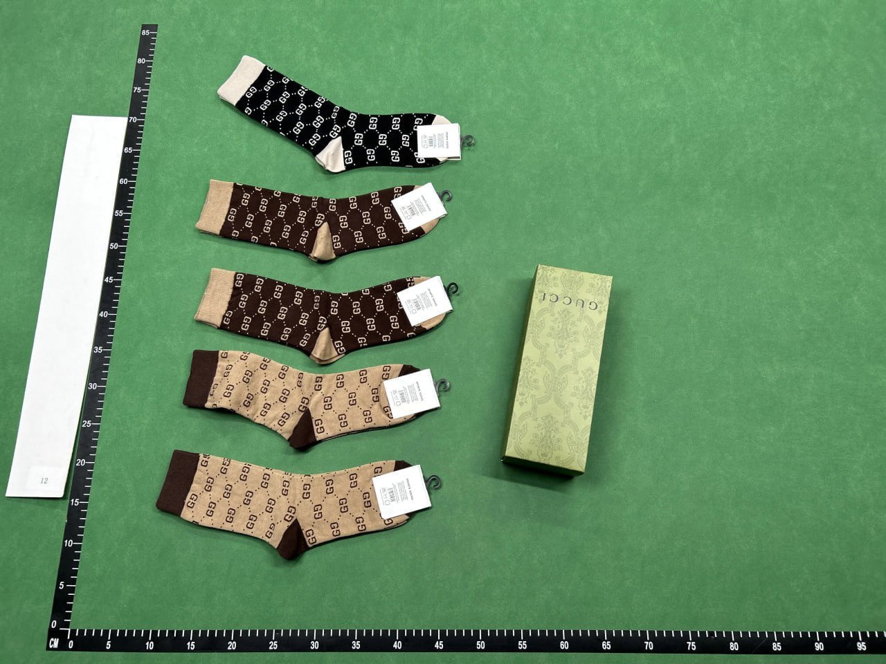   Gucci socks