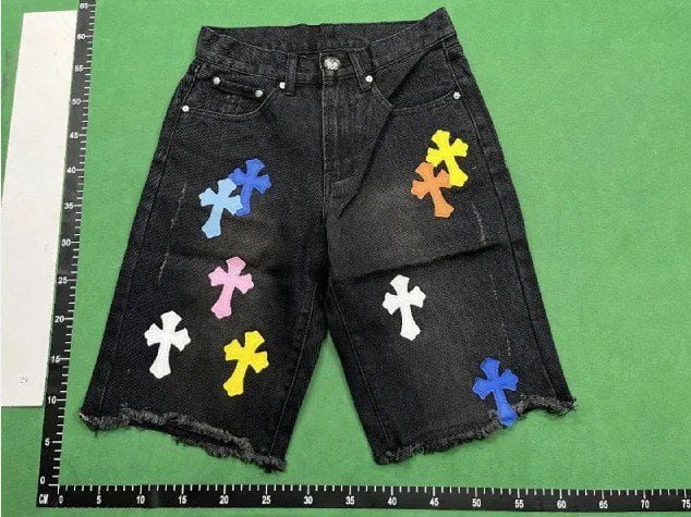  Chrome hearts denim shorts  (25 CP)