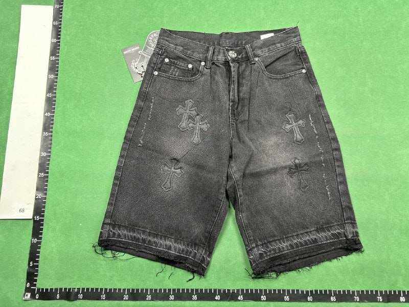  Chrome hearts denim shorts  (25 CP)