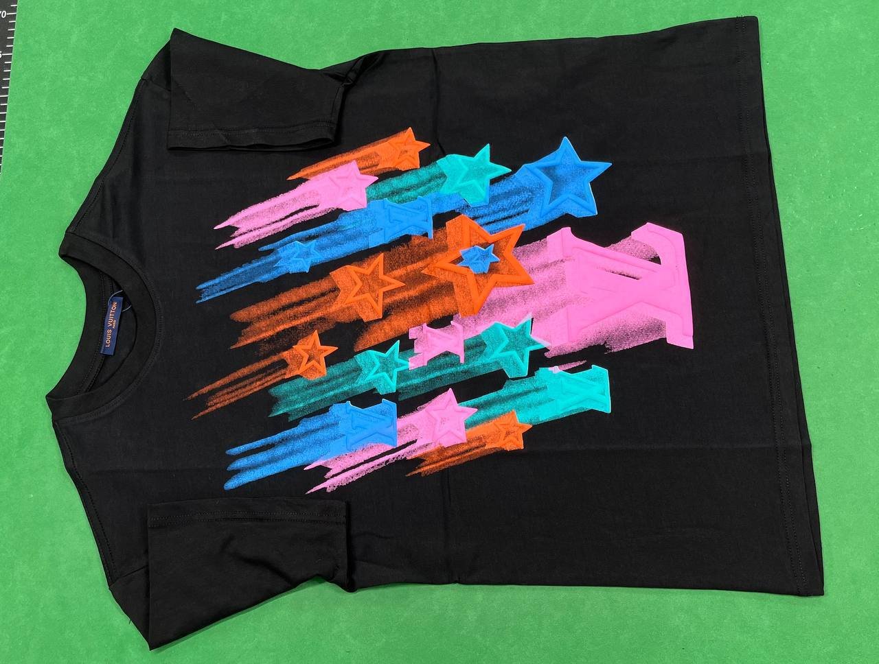  Louis Vuitton t-shirts