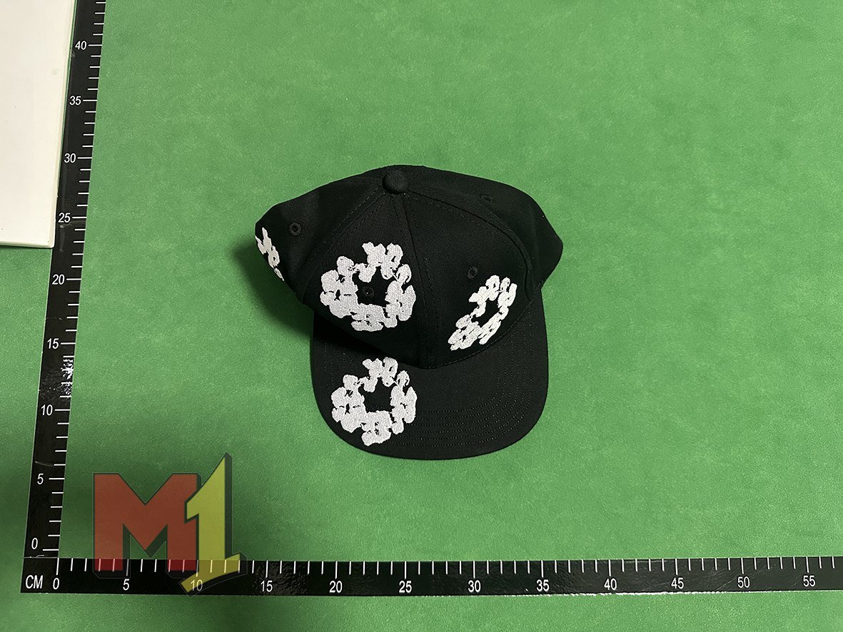 ENIM TEARS  Hat