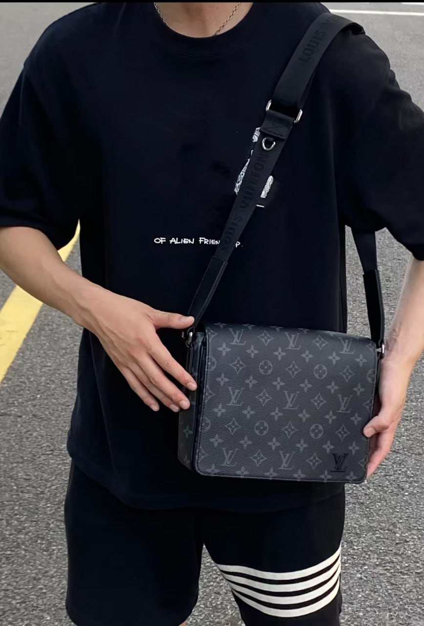 Lv shoulder bag