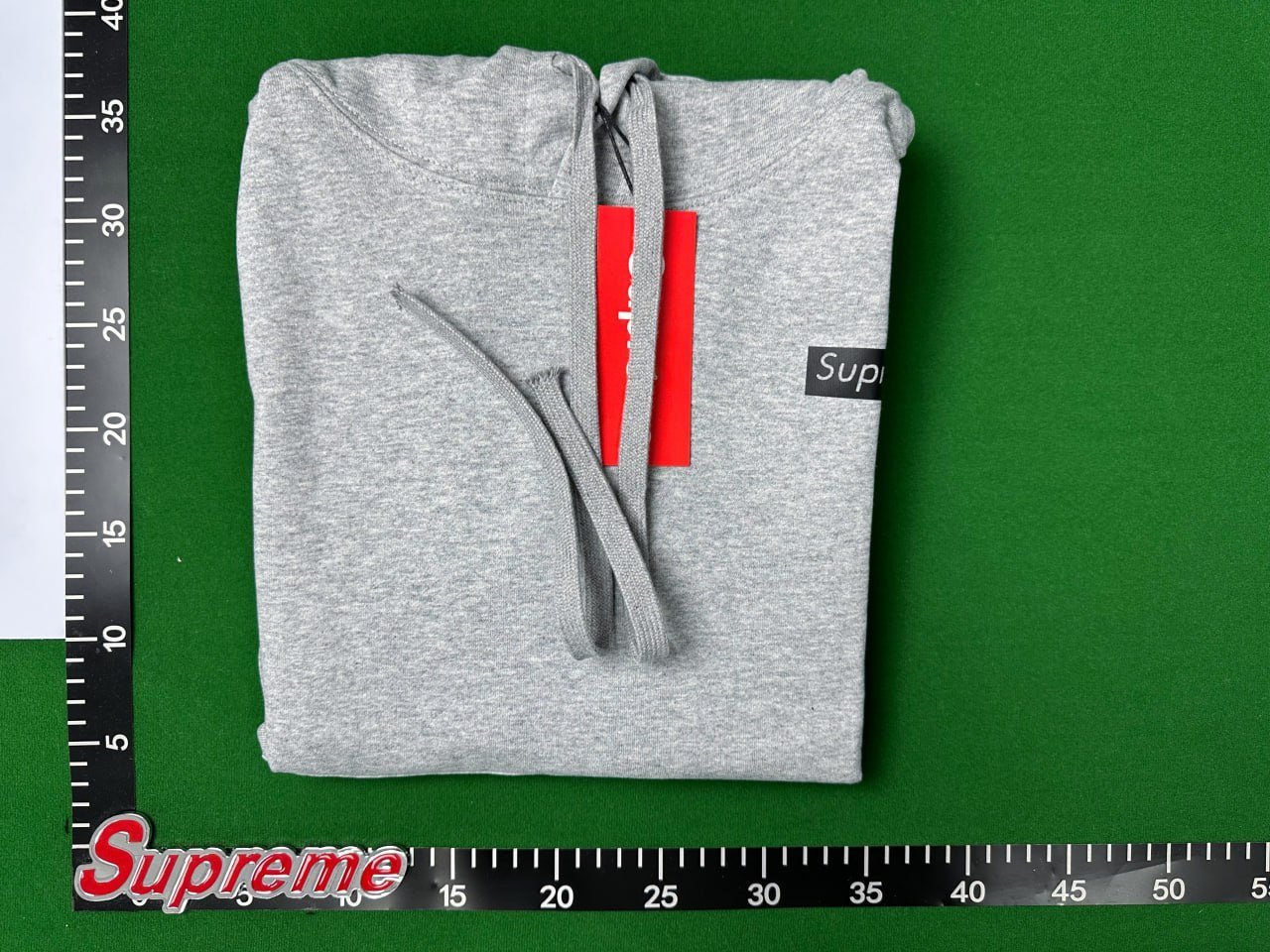 Supreme Hoodie